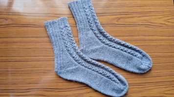 Продам тёплые модельные носки ручной работы 39-40 р.