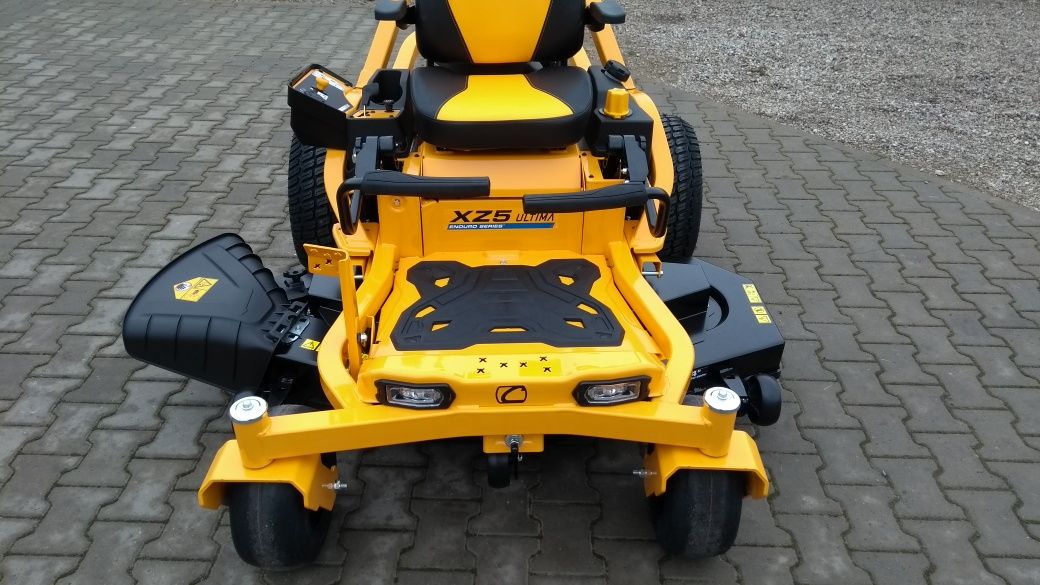 Traktorek kosiarka CUB CADET XZ5 137CM  V Kawasaki 22KM USA od ręki