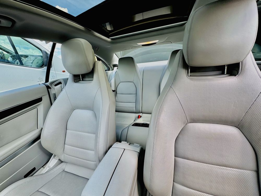 Mercedes E350 C207 coupe V6 3.5L