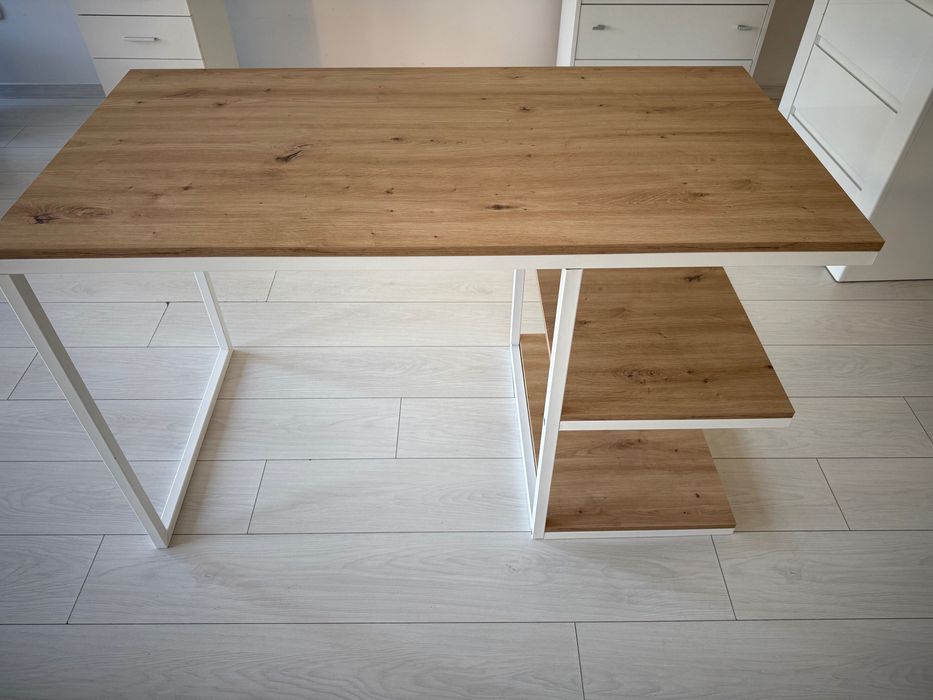 Biurko loftowe jasne nowoczesne