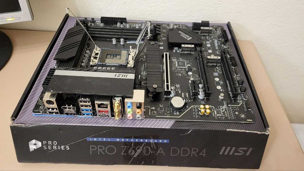 Материнська плата MSI Z690 PRO-A DDR4 WI-FI