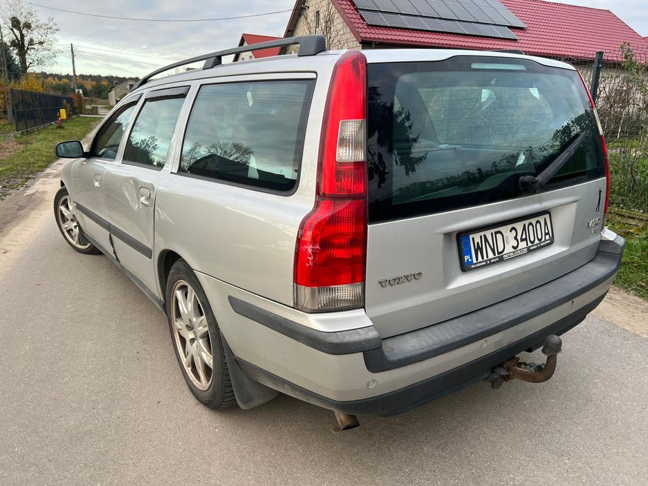 Volvo V70 2.4 D5 163 KM niekompletne