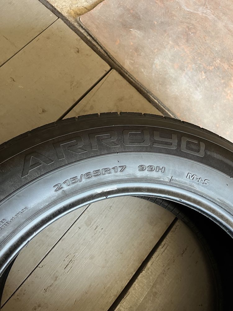 Продам скат 215/65/17