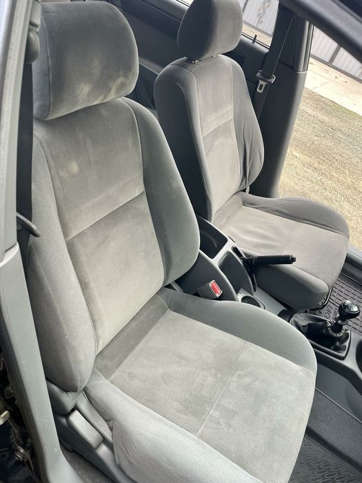 Chevrolet lacetti 2012 рік.в рідній фарбі.