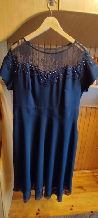 Продам жіночі  плаття .