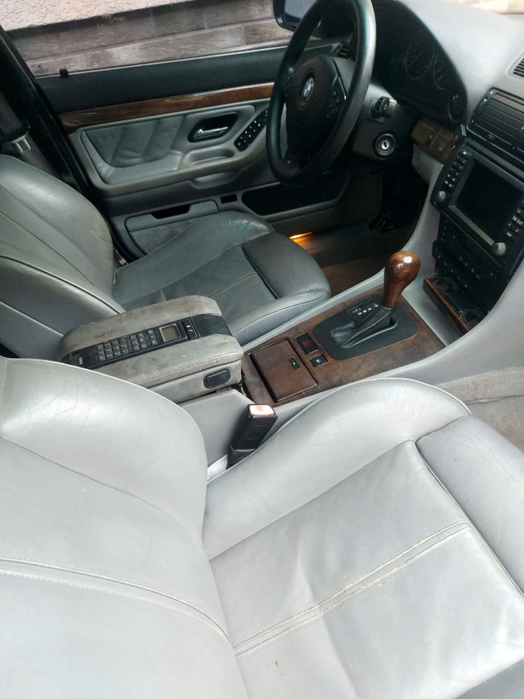Bmw e38 740i розборка
