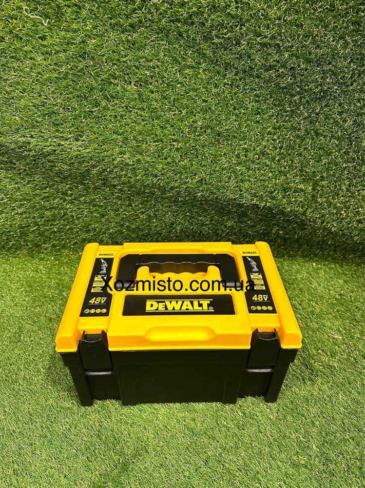 Акумуляторна мініпила DeWalt DCM190HN (48V, 8 Аh) безщітковим двигуном