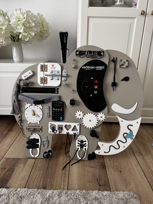 Tablica manipulacyjna Foxy Family