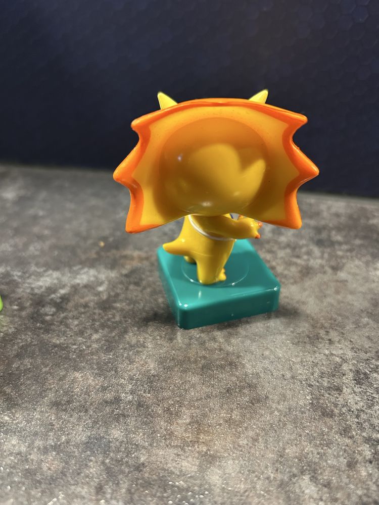 Dino, pudelko na dropsy