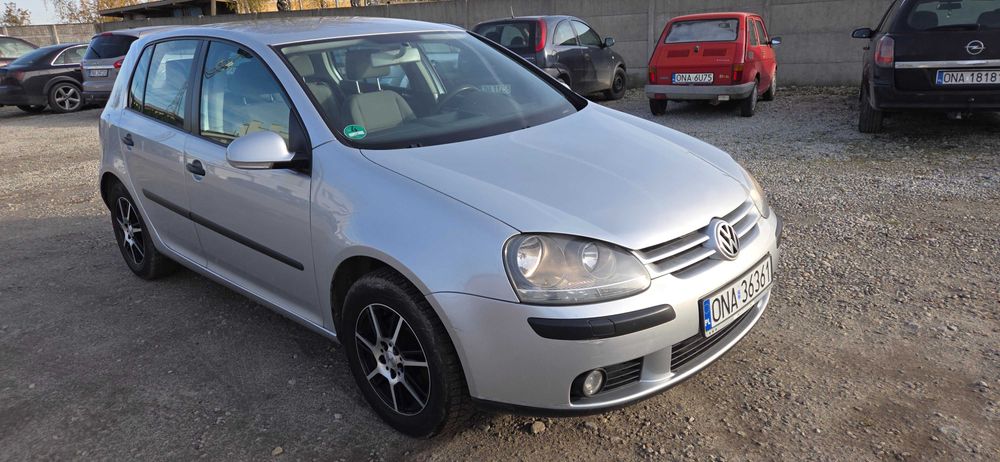 Volkswagen Golf V 1.4 Trendline z Niemiec zarejestrowany
