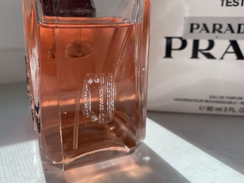 Prada paradoxe жіноча парфюмерія