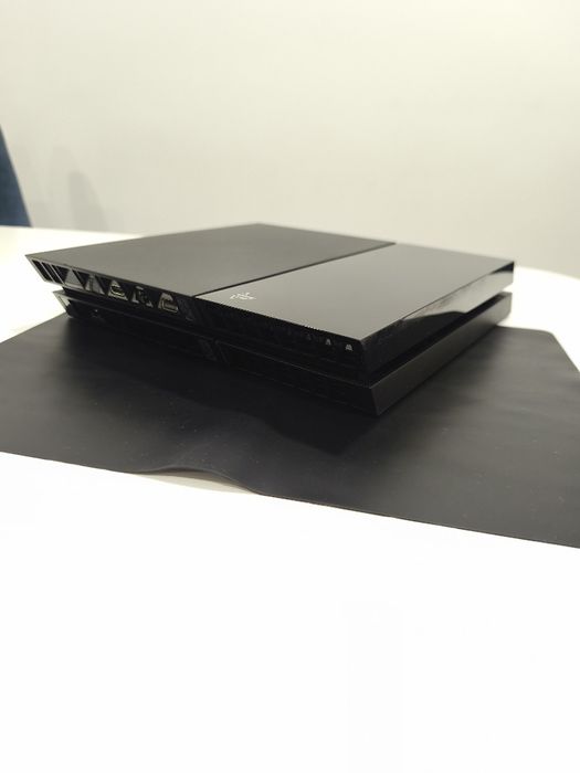 PlayStation 4 com jogos