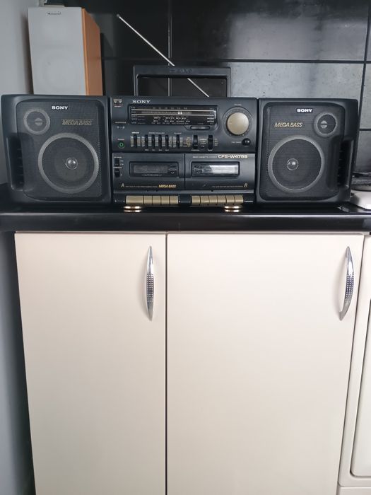 Магнитола  SANYO C33 /SONY CFS-W475S made in Japan