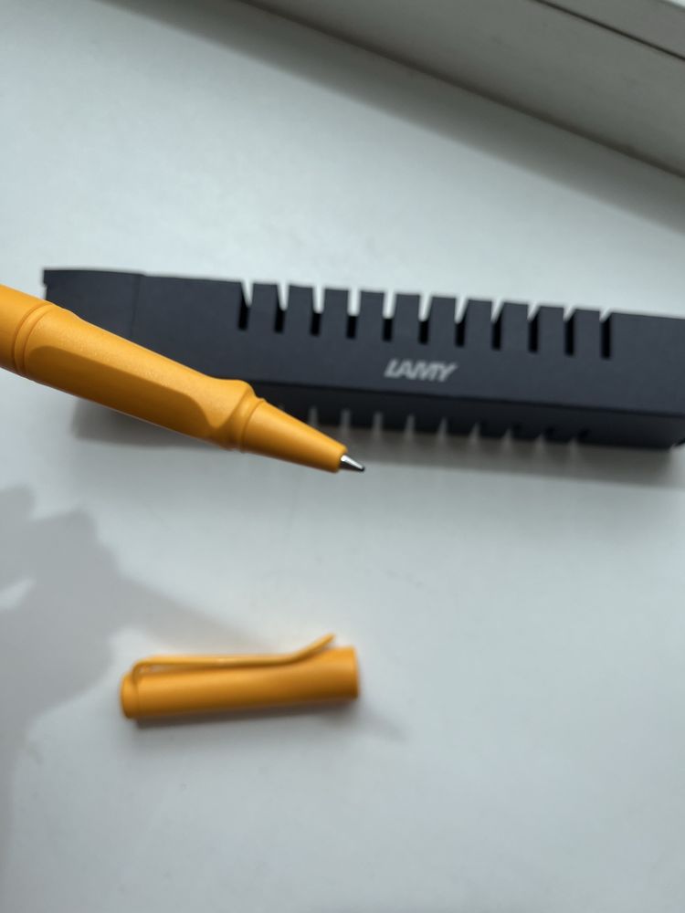 Пірʼяна ручка, ролер Lamy, механічний олівець Faber Castell