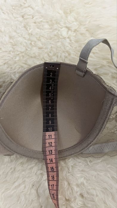 Бюстгальтер бежевий мереживний