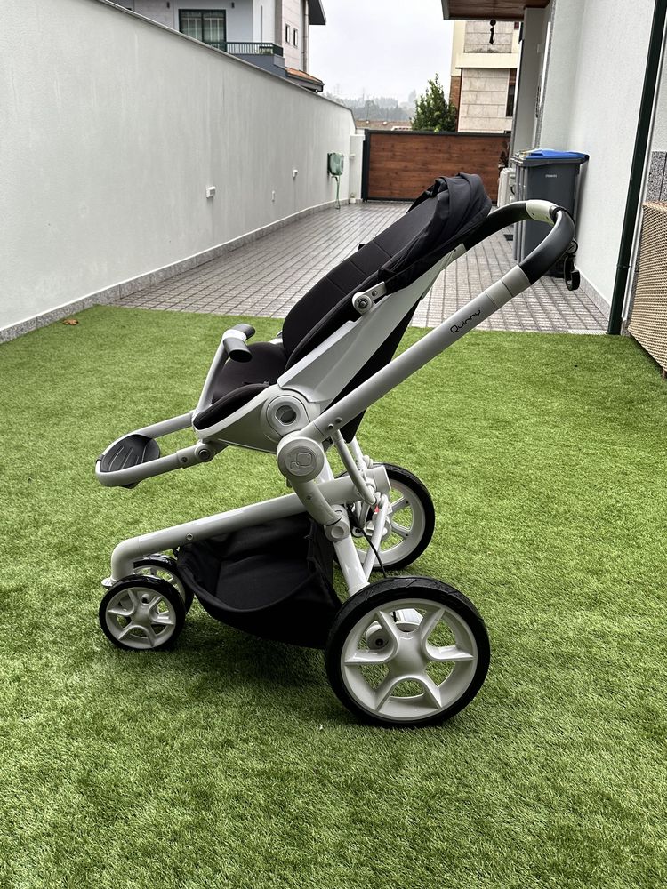 Carrinho de bebé Quinny