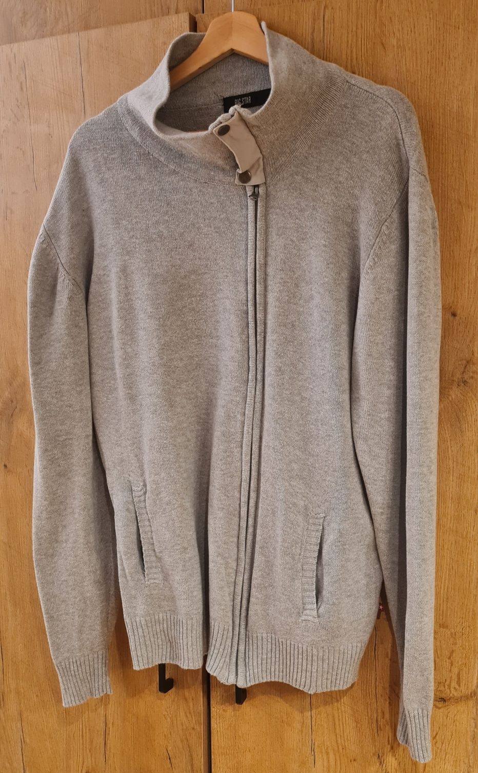 Sweter rozpinany