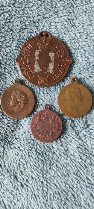 Продам полтинники серебро 22 24 25 26год