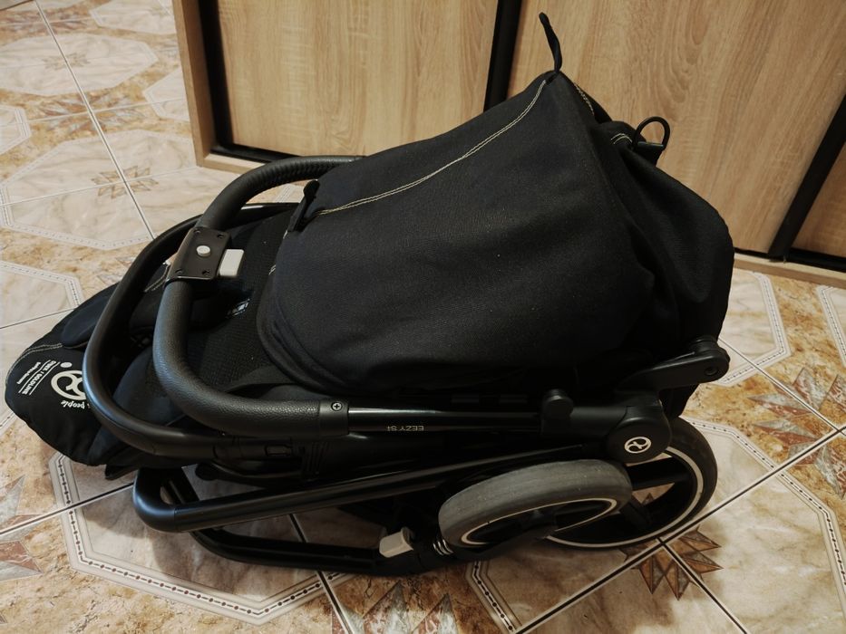 Cybex eezy s + 2