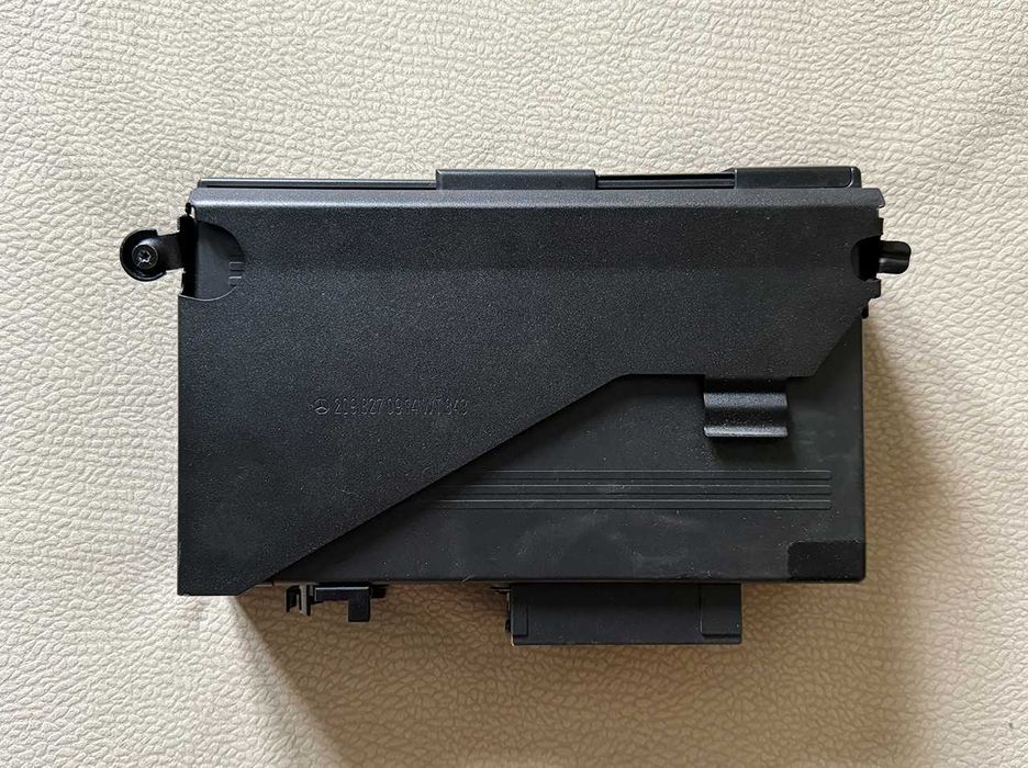 Оригинальный ченджер CD-Changer Mercedes W203 W209