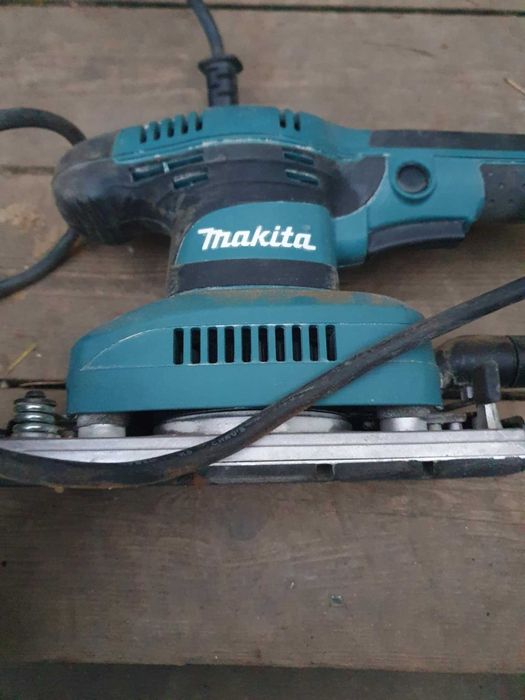 Szlifierka oscylacyjna 190W 5-biegów Makita BO3711 w pelni sprawna