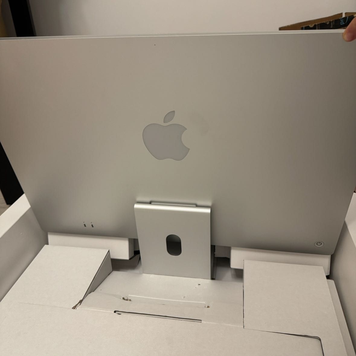 Apple iMac 24 M1 8/256GB на iCloud на запчастини