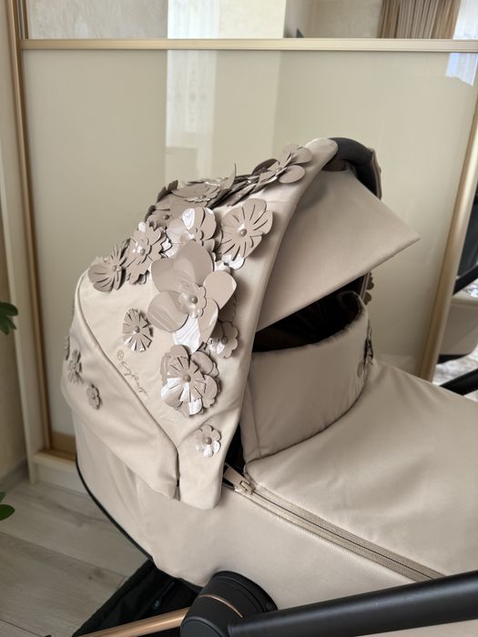 Люлька Сайбекс Міос, люлька Cybex Mios Lux Simply Flowers Beige