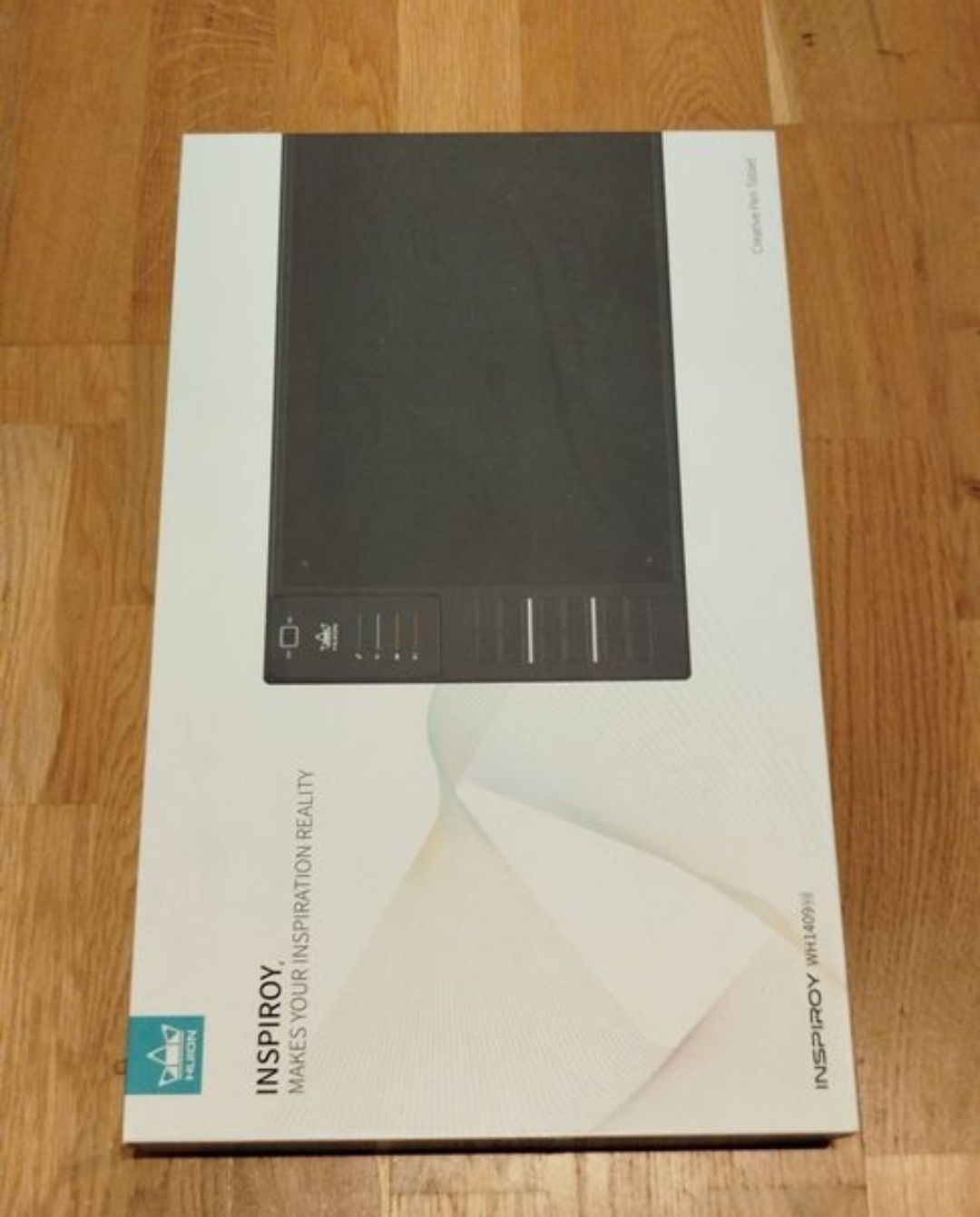 Tablet graficzny Huion Inspiroy WH1409 V2 z wszystkimi dodatkami