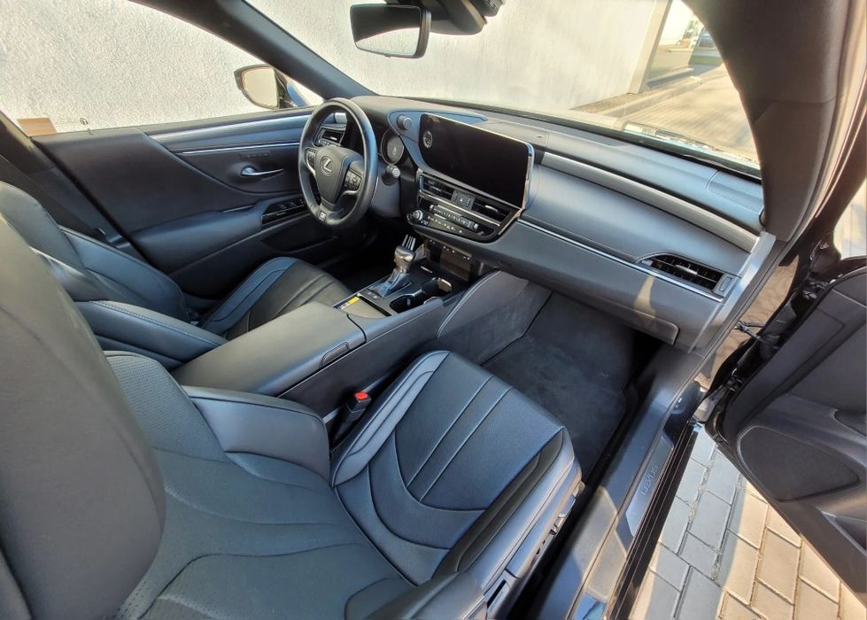 Розборка Lexus ES hybrid f-sport у наявності 2018-2023