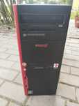 Komputer z monitorem