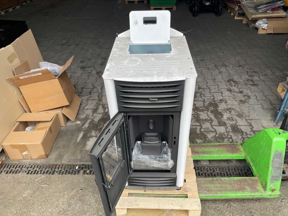 Piec Kominek koza na pellet HELENA 8KW TERMOMONT - II Gatunek