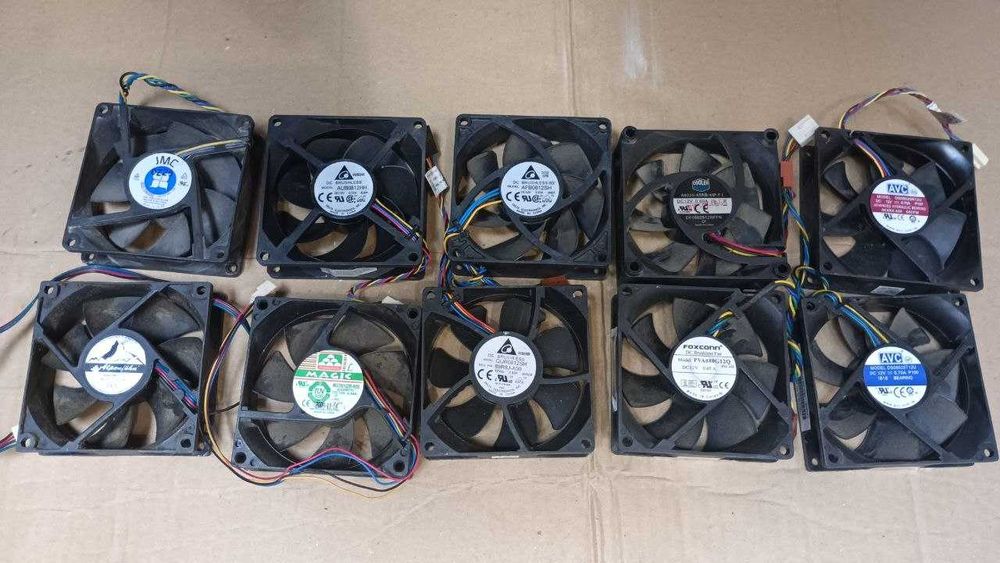 Кулер 80мм 12V 0.23-0.7A 4pin потужний серверний Delta вентилятор