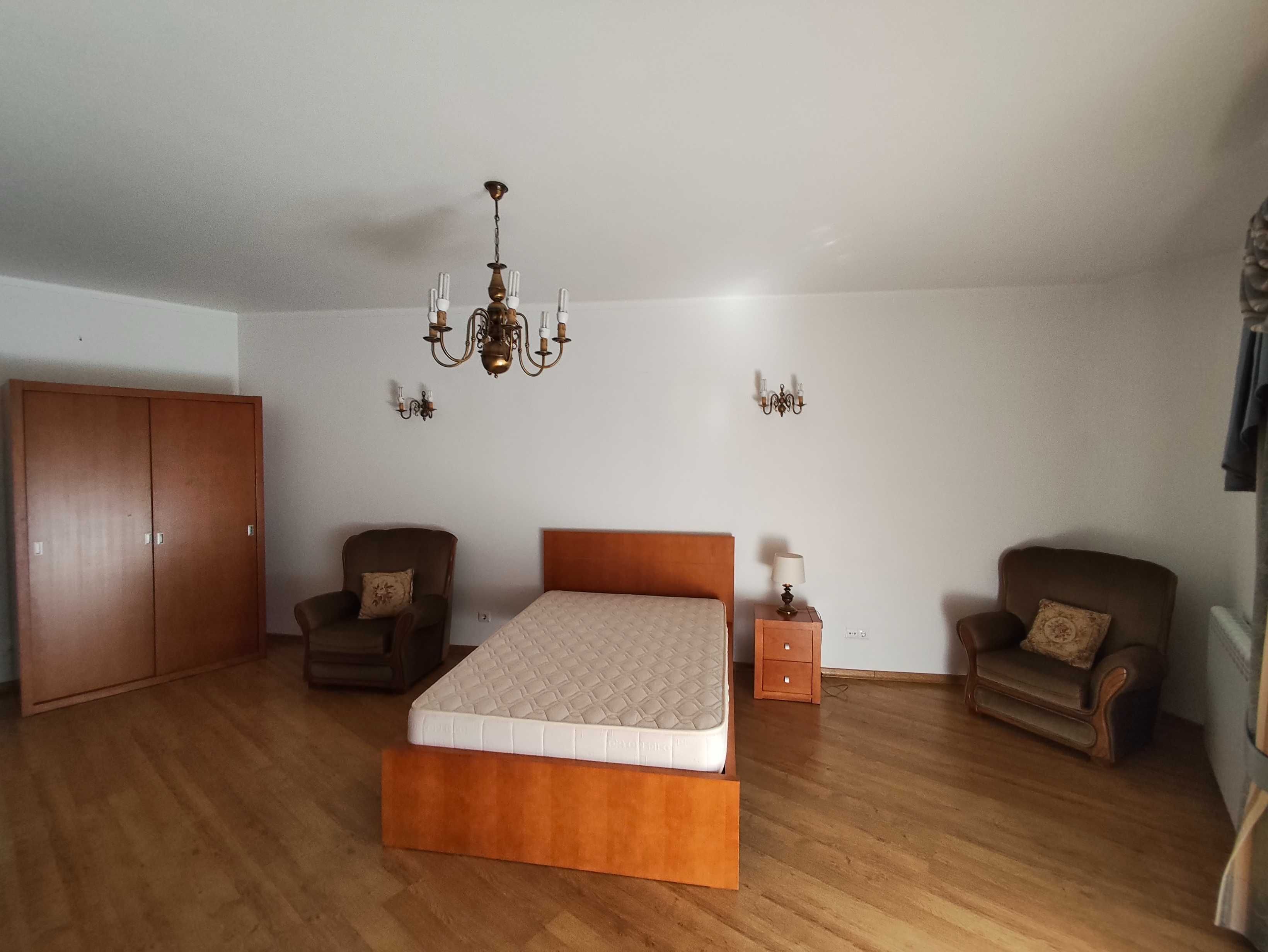 Arrendamento de quarto para Rapariga Estudante