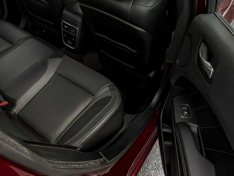 Dodge Charger      2018