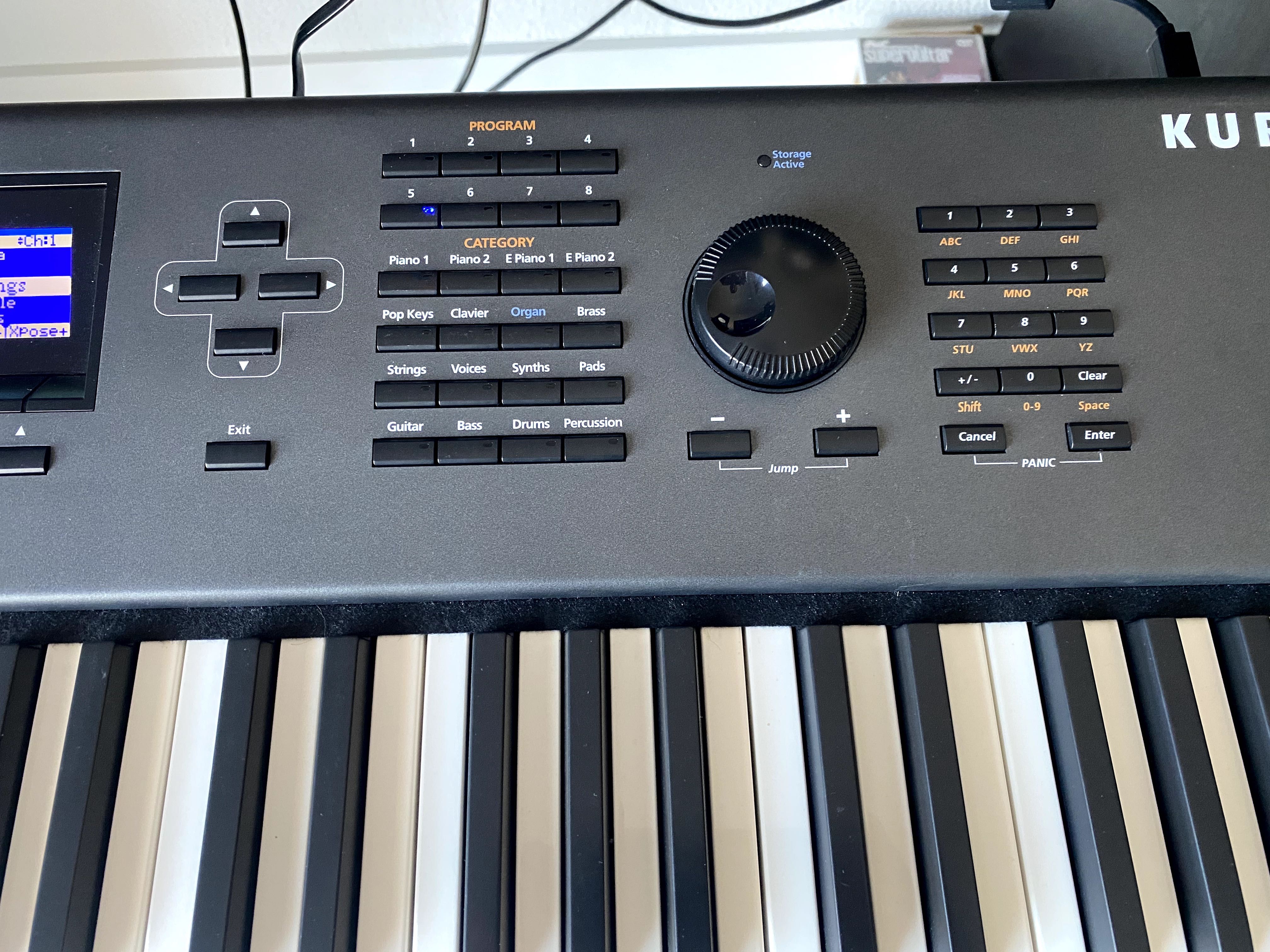 Teclado Kurzweil PC3A7