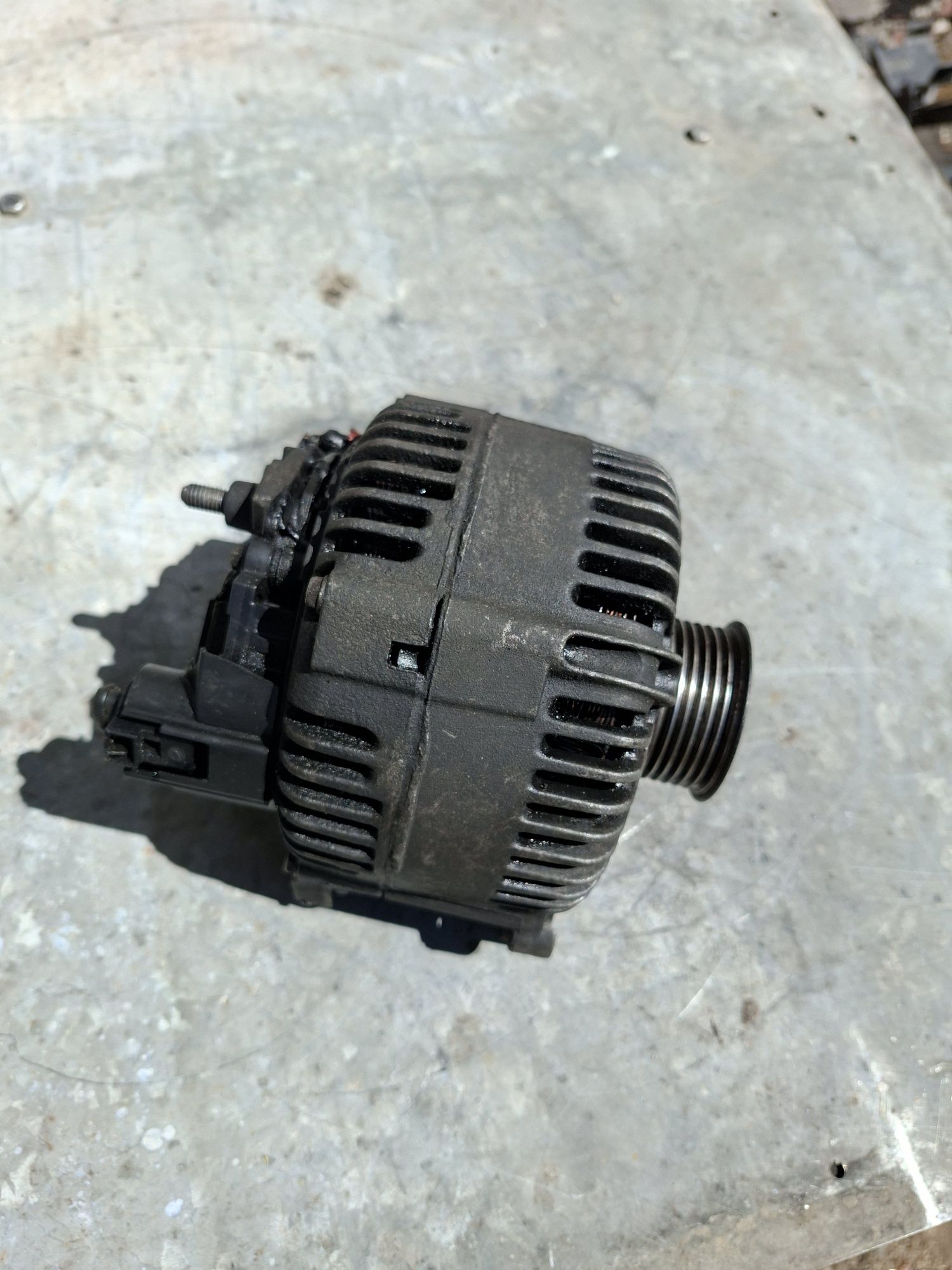 Alternator Audi A6 C6 A8 D3 180 A