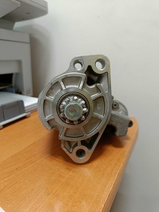 Rozrusznik Audi Q7 VW Touareg 3.0 TDI 2006 - 2010