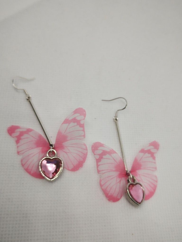 Kolczyki srebrne motyle 925 różowe serca cyrkonie