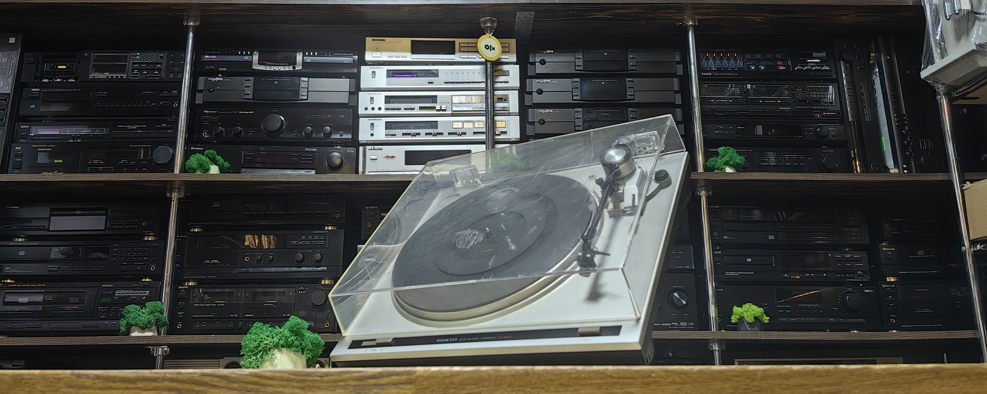Вініловий програвач Onkyo CP-1000