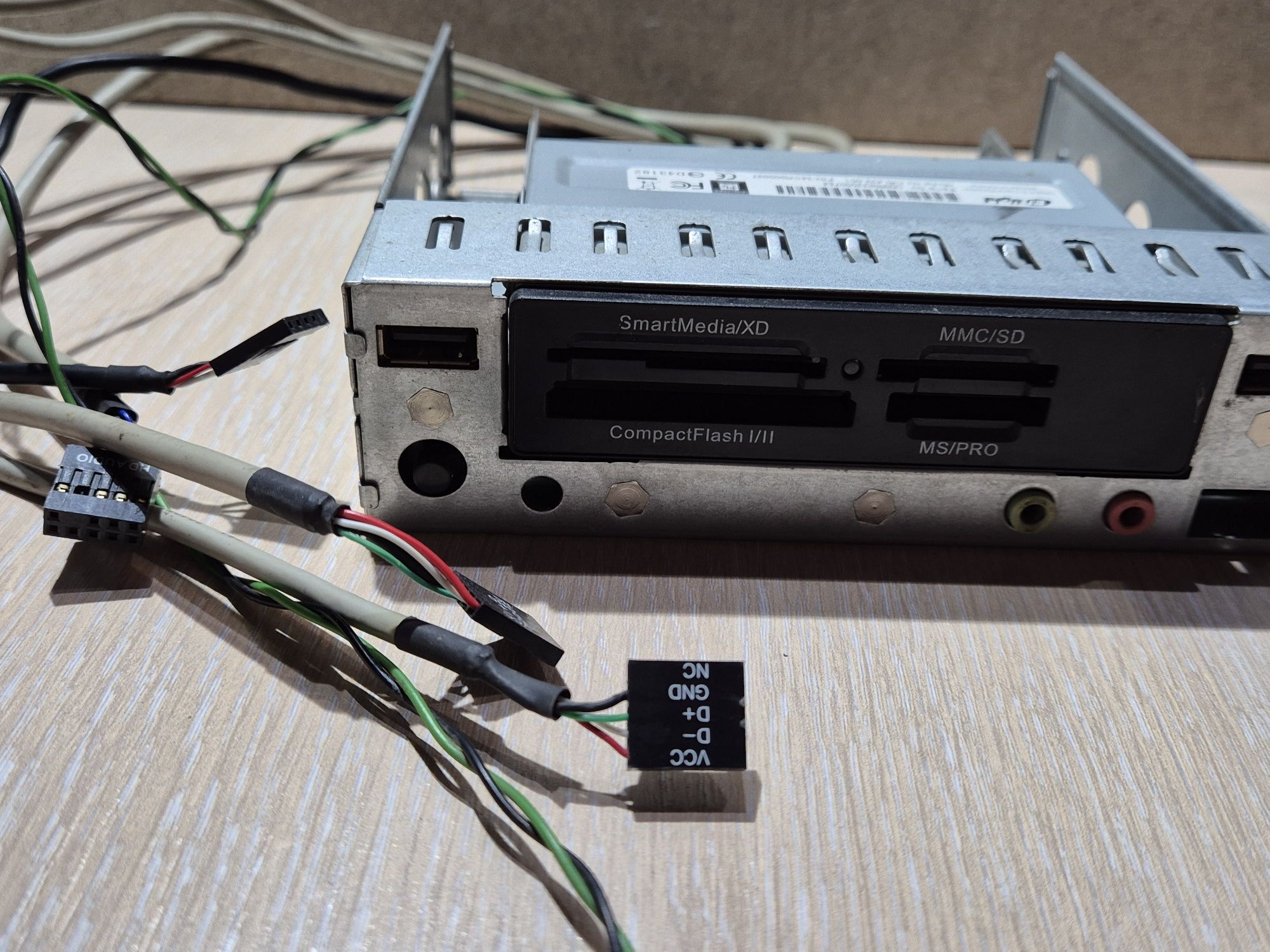 Кардрідери для ПК різні, usb 2.0, Micro SD. Кардридер