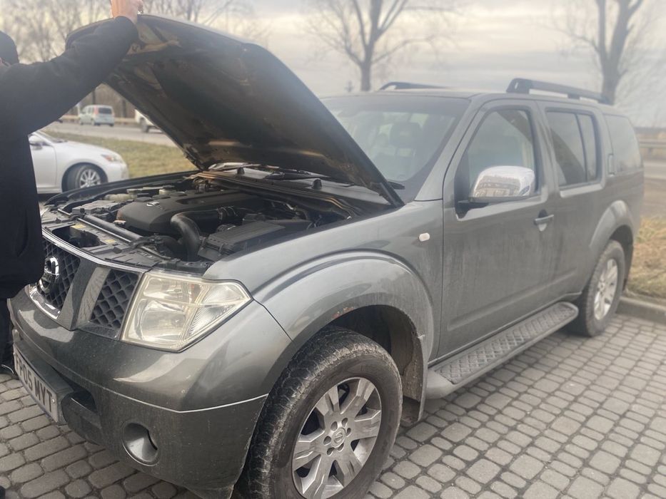 Nissan Pathfinder R51