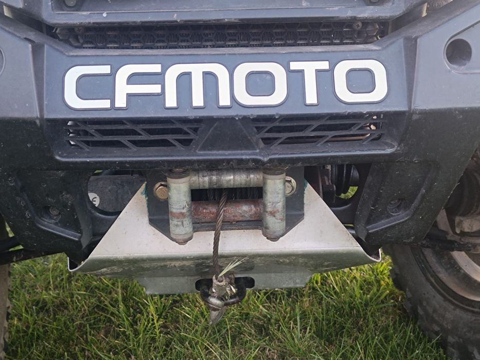 Quad CF Moto 800 . Wyciągarka pług .samochodowy inny .