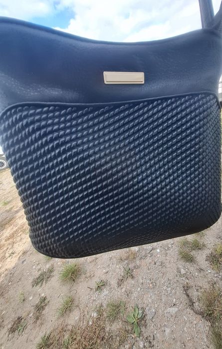 Torebka  listonoszka  czarna