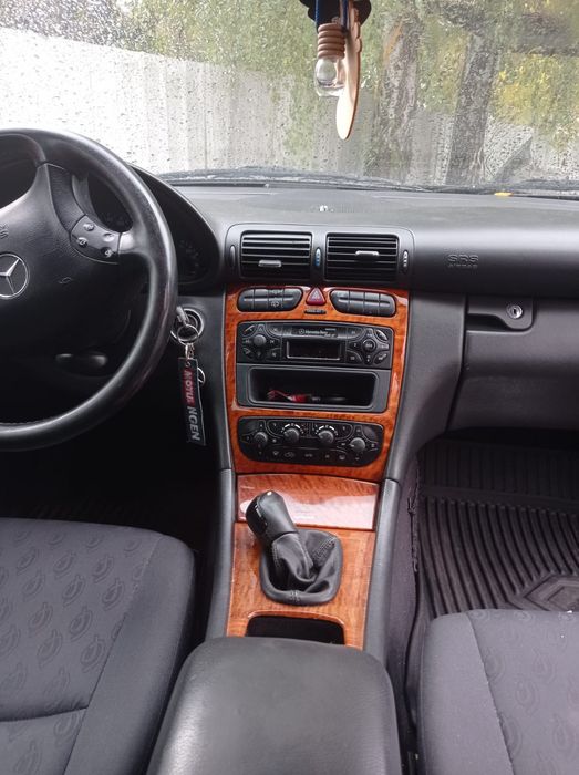 Mercedes w 203  2.2cdi