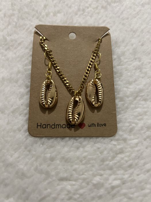 Colar e brincos conjunto