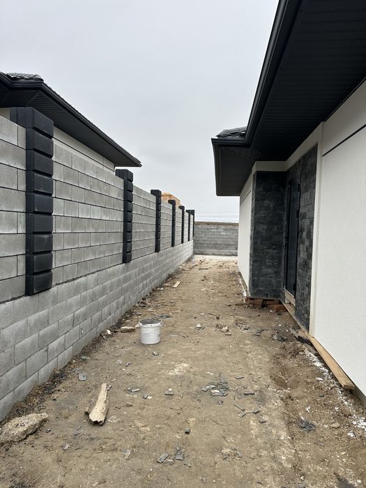 Котедж в місті. Американка