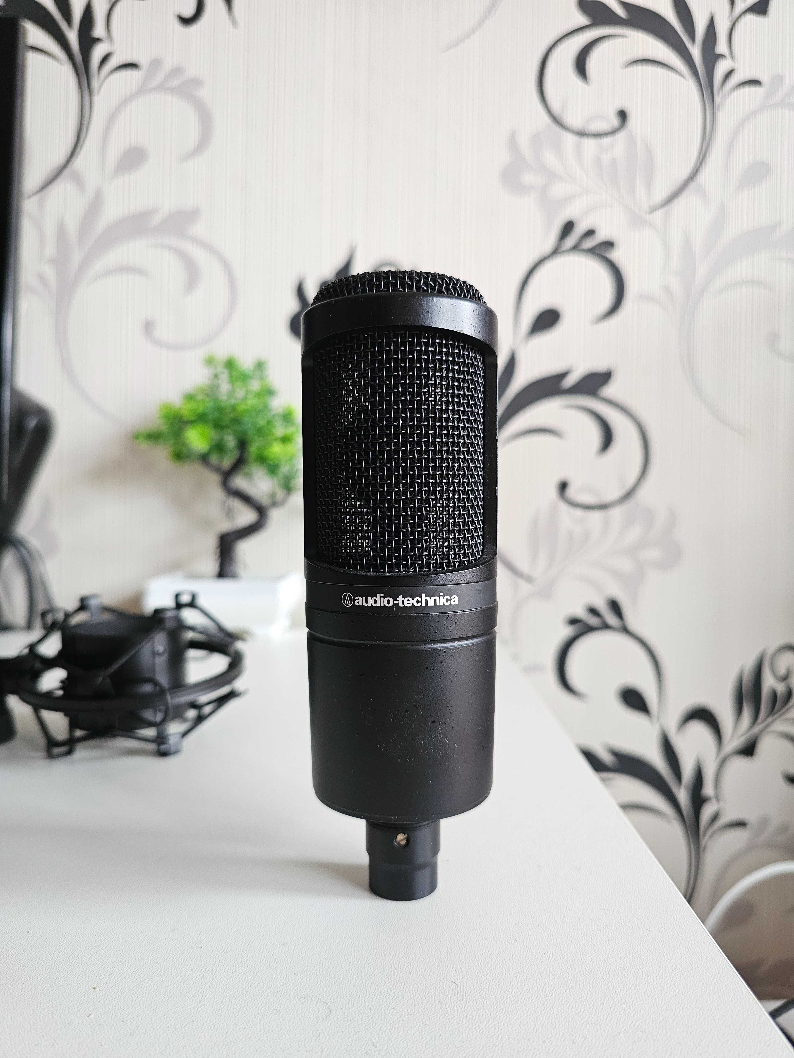 Студійний конденсаторний мікрофон Audio-Technica AT2020