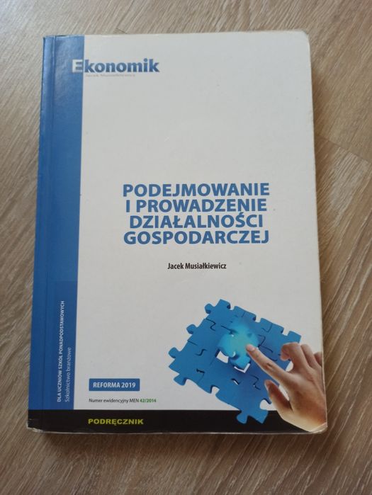 Podręcznik - Podejmowanie i prowadzenie działalności gospodarczej