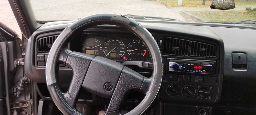 Авто: Passat B3 2E 2.0 1992