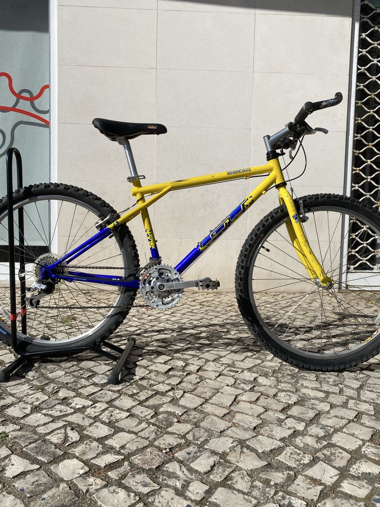 Bicicleta GT - clássica